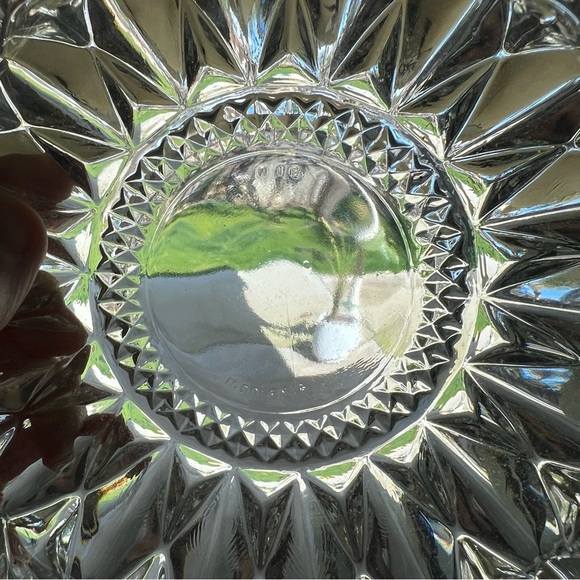 KIG Indonesia Heavy Pressed Glass Diamond Point Ashtray Bowl 6” - Picture 5 of 6